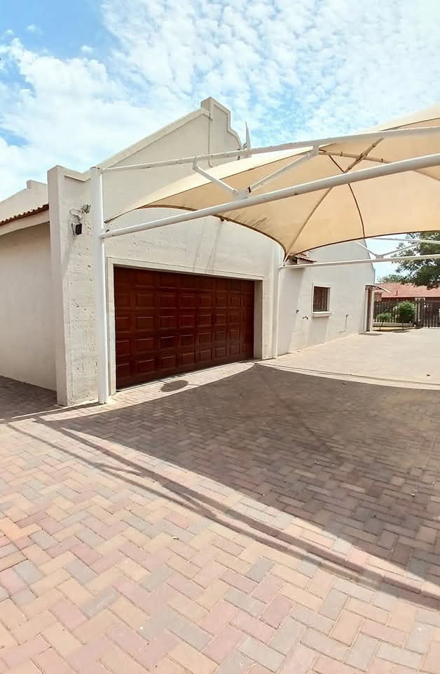 To Let 3 Bedroom Property for Rent in Sasolburg Ext 10 Free State